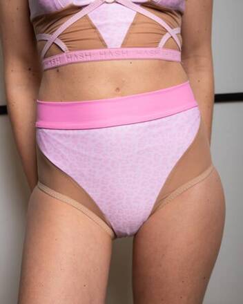 GLOW SHORTS PINK PANTHER