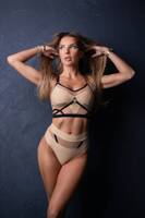 SET – CHANTALLE-TOP UND DAZZLE NUDE-SHORTS