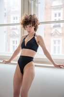 SET - TOP HONEY AND SHORTS GLOW WITH NUDE MESH