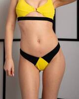 YELLOW 3D