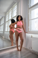 SET – CORAL DAZZLE-TOP UND SHORTS