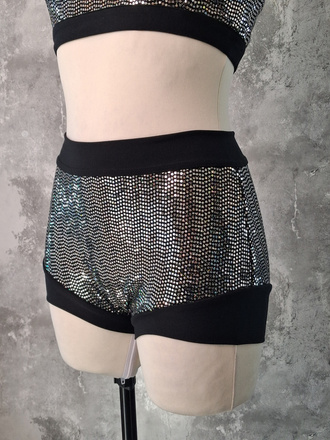 SHORTS COMPLIANT WITH IPSF AND POSA REGULATIONS - SILVER SEQUIN