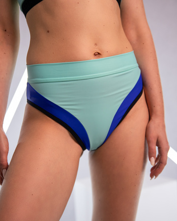 SHORTS "ALISS" MINT WITH BLACK FINISH
