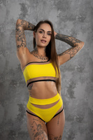 SET – ZUCKERFREIES TOP MIT MESH und DREAM SHORTS YELLOW 3D