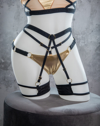 SET - ARUBA LOW/HIGH GOLD SHORTS WITH BLACK FINISH + CHANTALLE GARTER BLACK